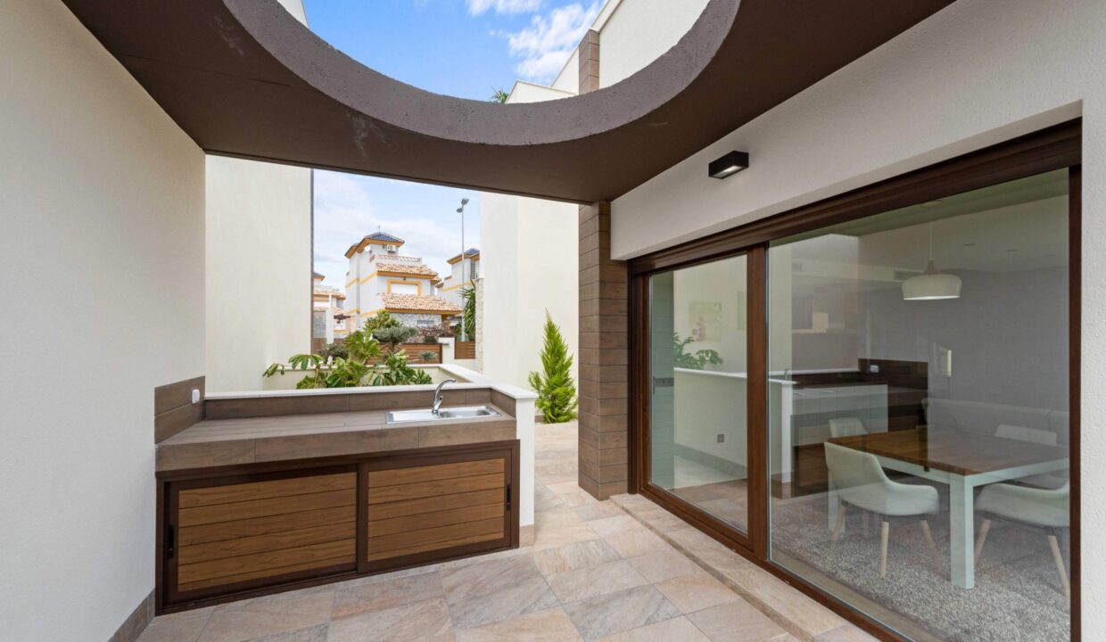 020Herrada5e28634b09bf9