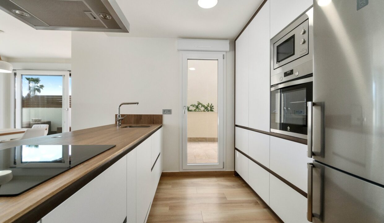 025Herrada5e28635131cc0