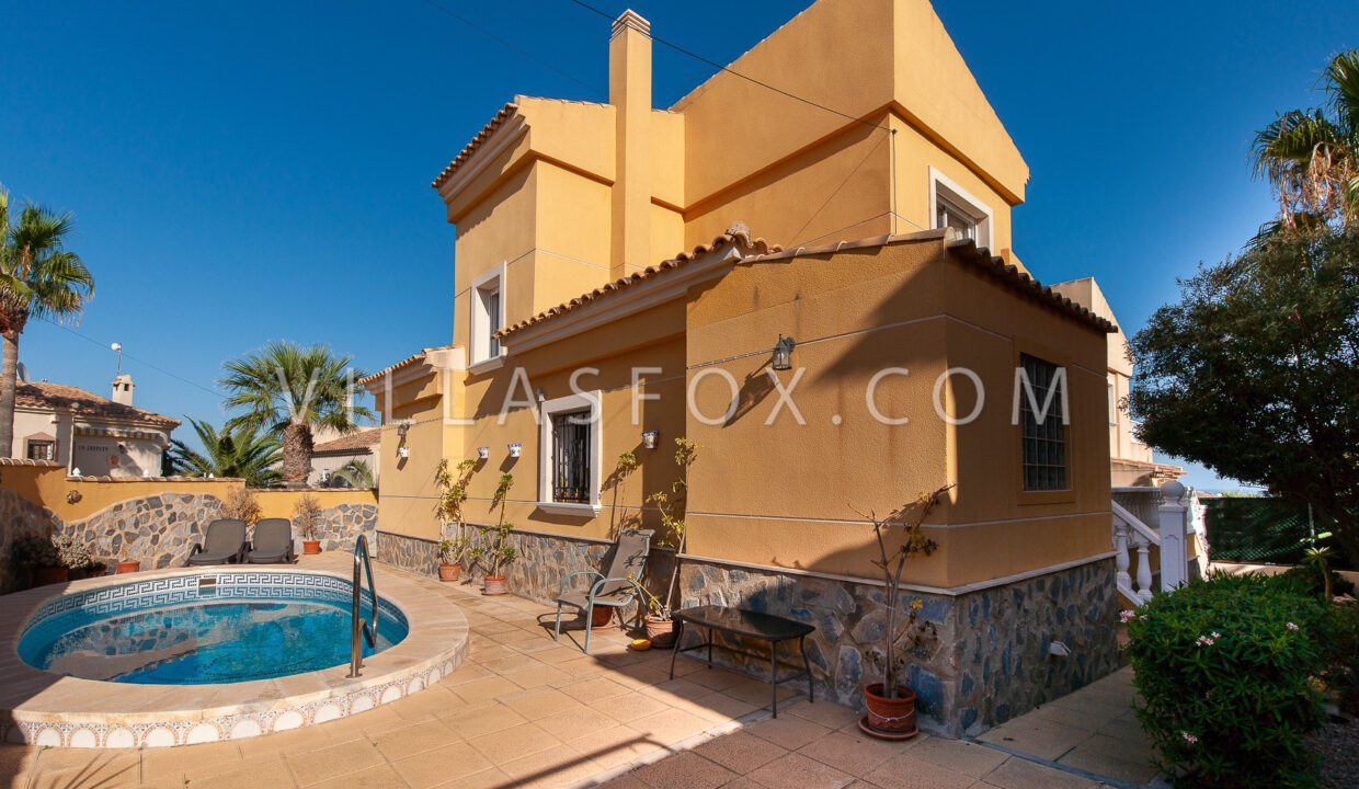 1059_el_galan_luxury_villa_with_pool_for_sale_from_villas_fox-05