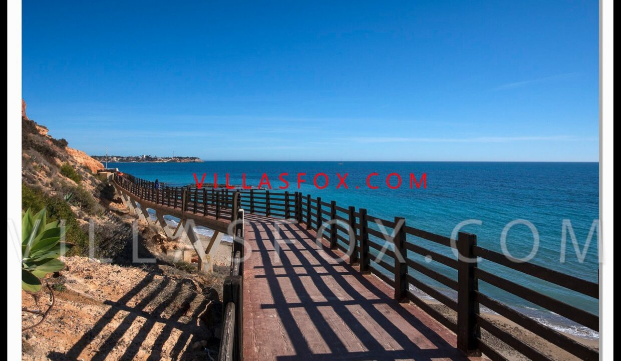 1079_30_san_miguel_de_salinas_apartment_in_town_centre_by_villas_fox_best_estate_agents_61d1512ab5b1f