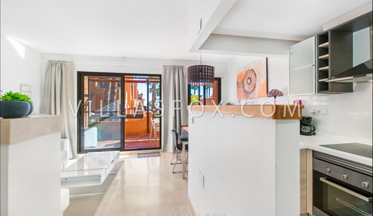 1081__dsc9012619f7ce613a73