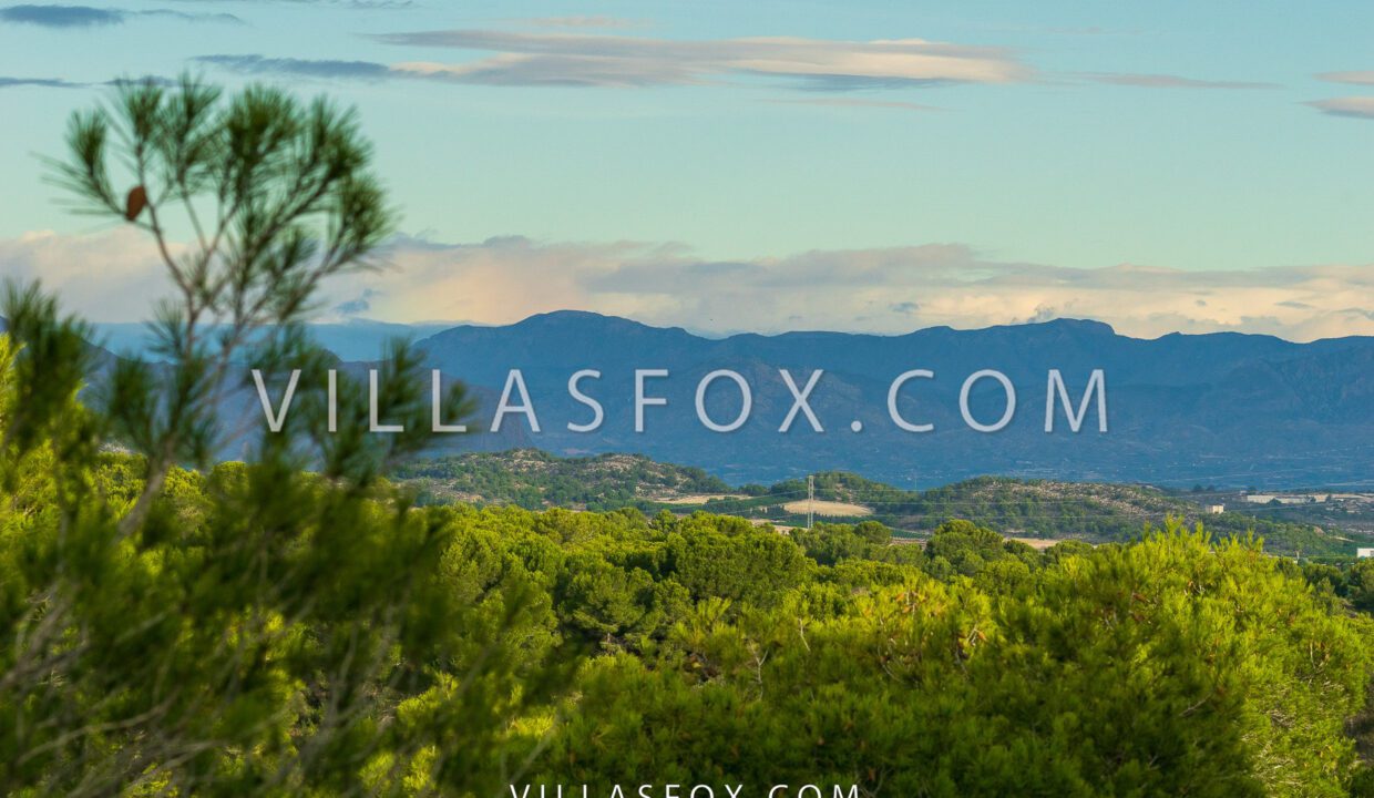 1081_sierra_escalona_seen_from_torrestrella61a359b399c8d