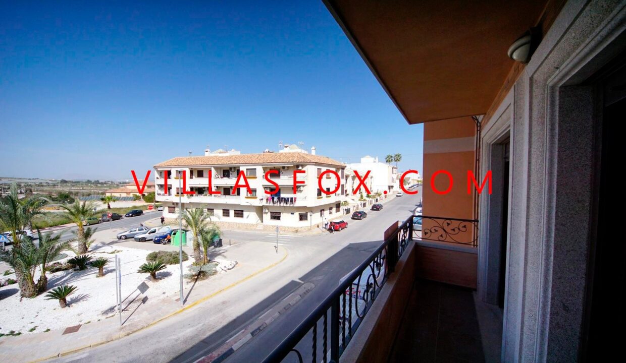 10_San_Miguel_de_Salinas_Apartment_in_Town_centre_by_Villas_Fox_best_estate_agents_61103b41c7683