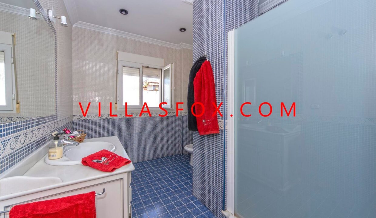 10_San_Miguel_de_Salinas_Townhouse_in_Town_centre_by_Villas_Fox_best_estate_agents_61102ebf016b6