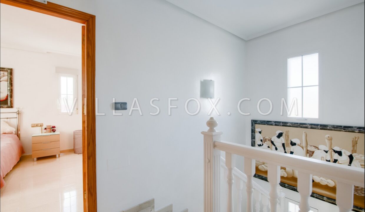 1108_1108_1_22_san_miguel_de_salinas_detached_villa_in_lomas_de_cabo_roig_by_villas_fox_best_estate_agents_