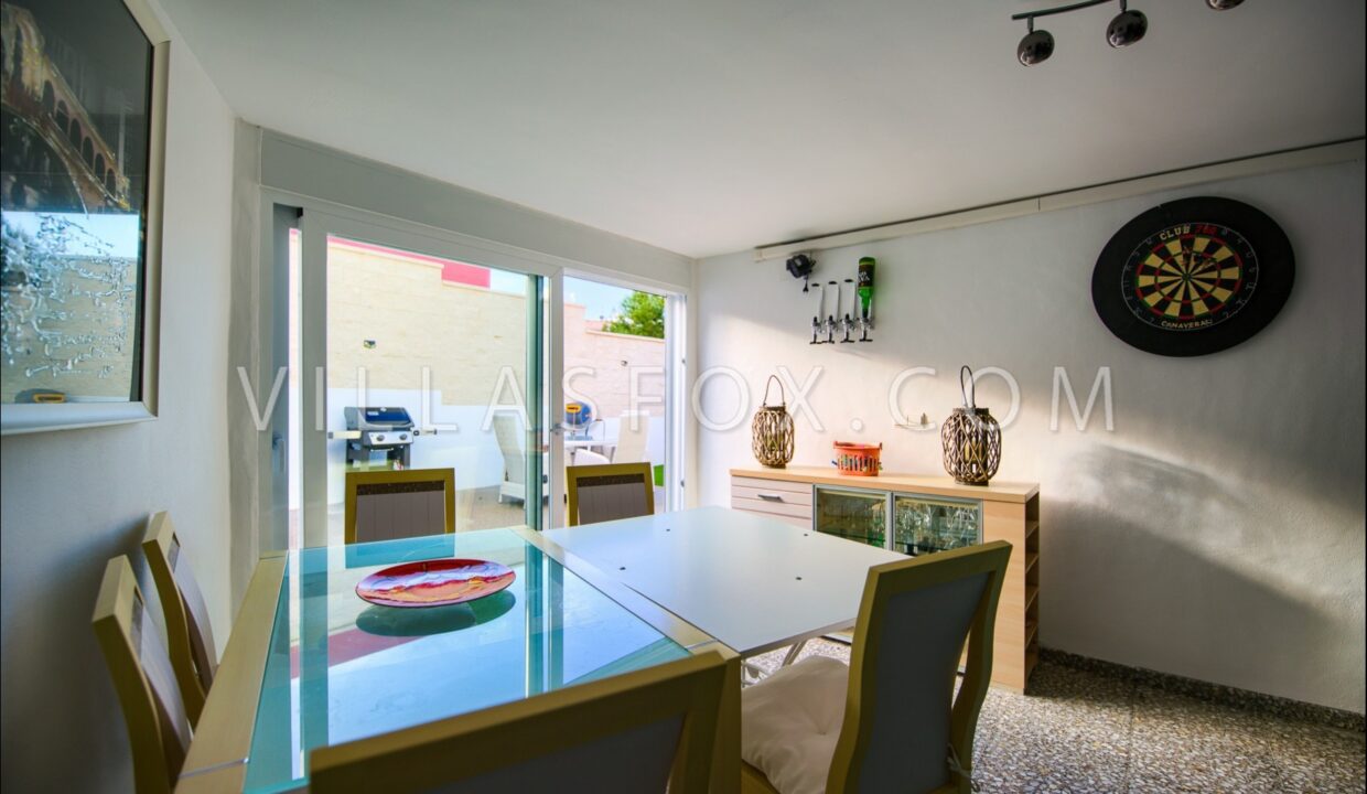 1108_1108_1_33_san_miguel_de_salinas_detached_villa_in_lomas_de_cabo_roig_by_villas_fox_best_estate_agents_