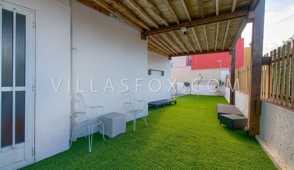 1108_1108_1_38_san_miguel_de_salinas_detached_villa_in_lomas_de_cabo_roig_by_villas_fox_best_estate_agents_