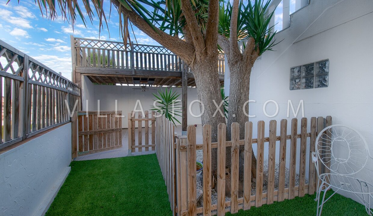 1108_1108_1_40_san_miguel_de_salinas_detached_villa_in_lomas_de_cabo_roig_by_villas_fox_best_estate_agents_