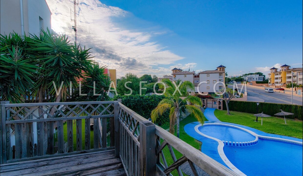 1108_1108_1_42_san_miguel_de_salinas_detached_villa_in_lomas_de_cabo_roig_by_villas_fox_best_estate_agents_