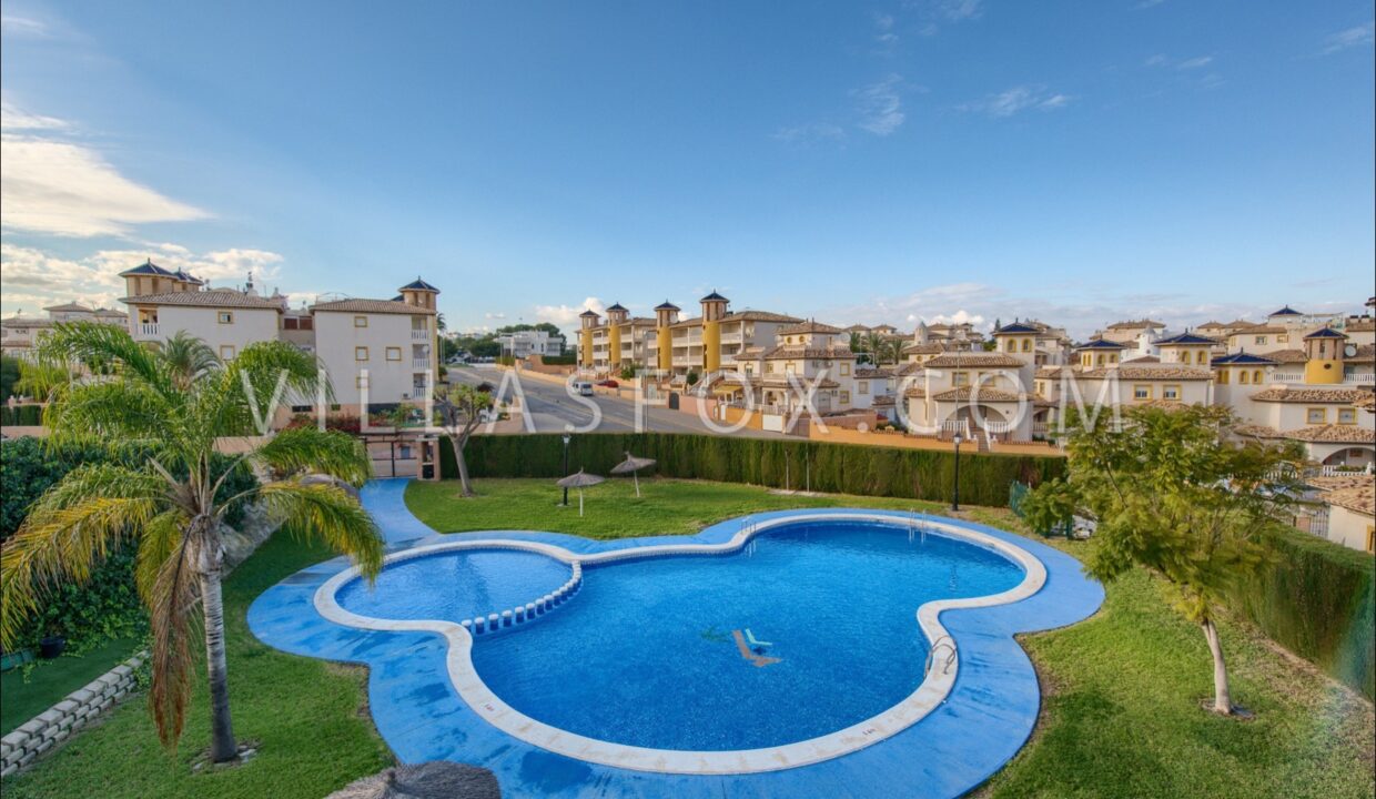 1108_1108_1_44_san_miguel_de_salinas_detached_villa_in_lomas_de_cabo_roig_by_villas_fox_best_estate_agents_