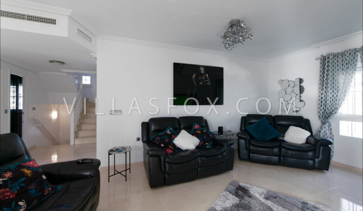 1108_1108_1_6_san_miguel_de_salinas_detached_villa_in_lomas_de_cabo_roig_by_villas_fox_best_estate_agents_