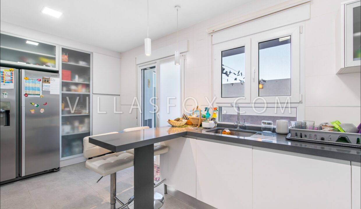 1113_san_miguel_de_salinas_modern_townhouse_town_centre_for_sale_a_la_venta_villas_fox-37