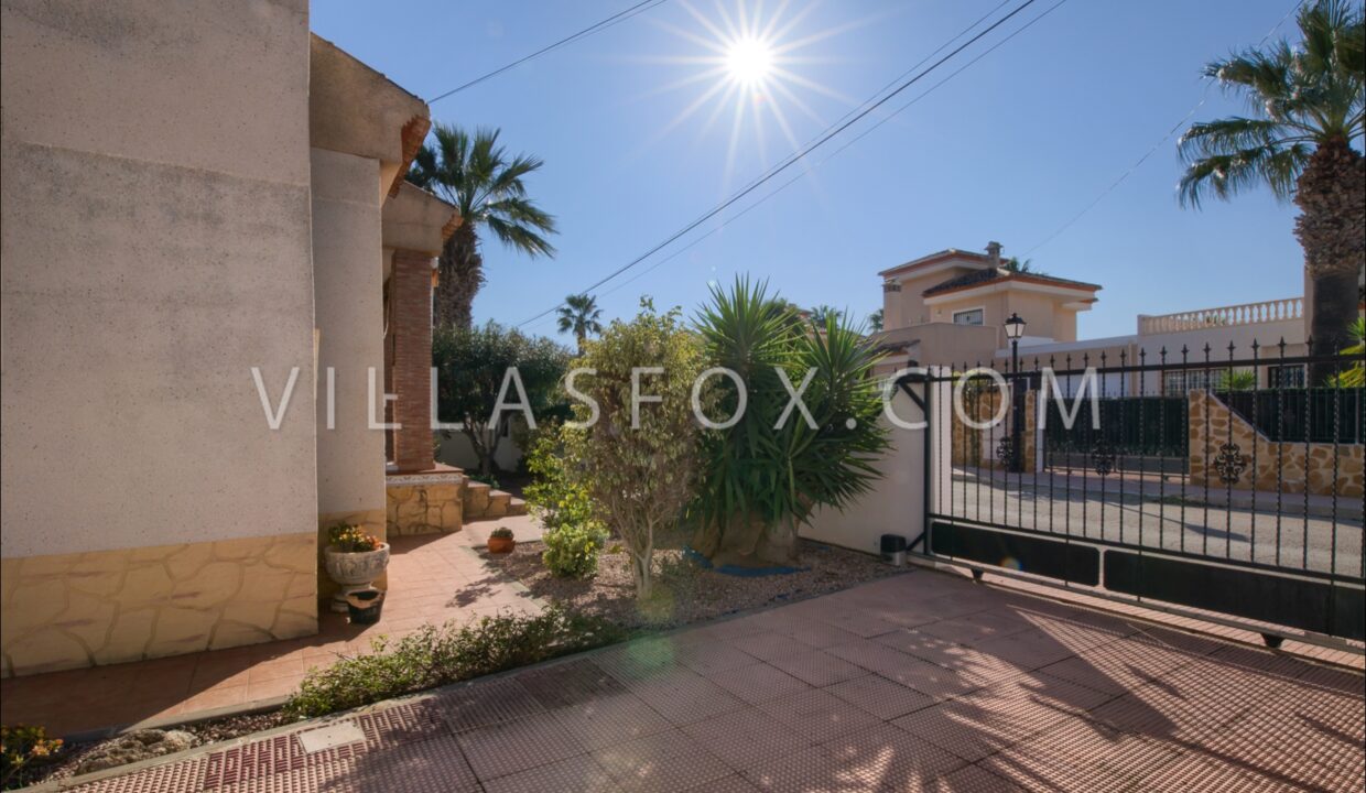 1115_1_torrestrella_villa_for_sale_las_comunicaciones_san_miguel_de_salinas_villas_fox-14