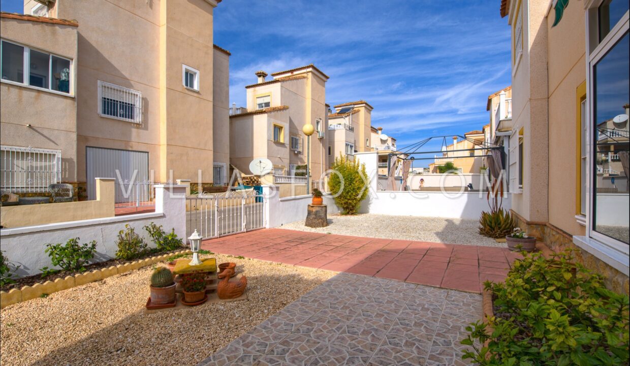 1117_lakeview_mansions_lo_rufete_villa_for_sale_villas_fox-01