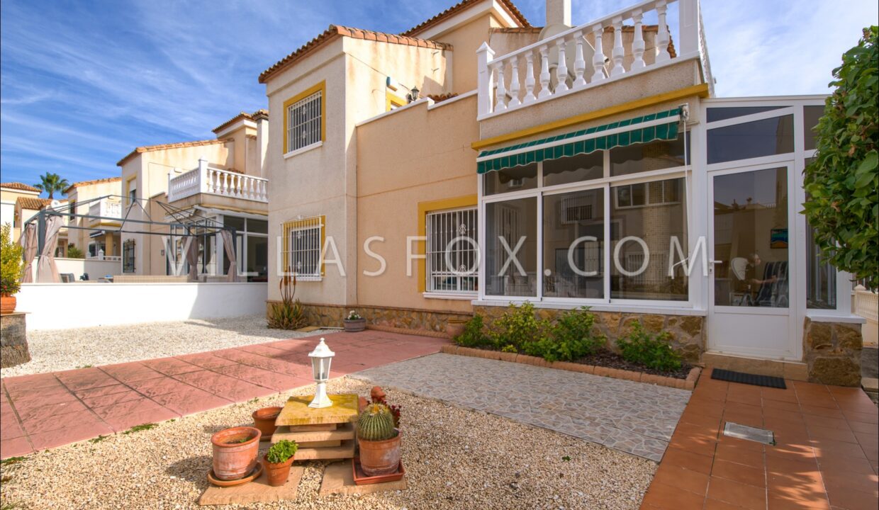 1117_lakeview_mansions_lo_rufete_villa_for_sale_villas_fox-04