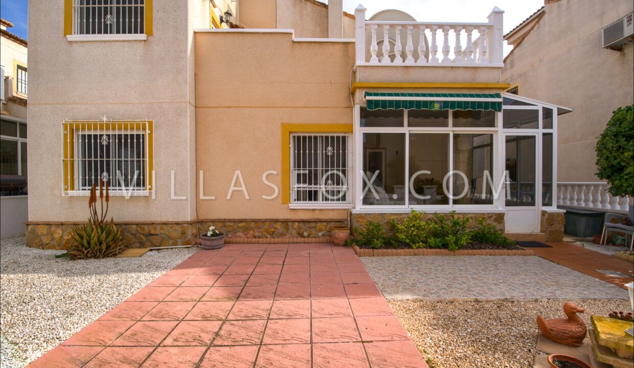 1117_lakeview_mansions_lo_rufete_villa_for_sale_villas_fox-05