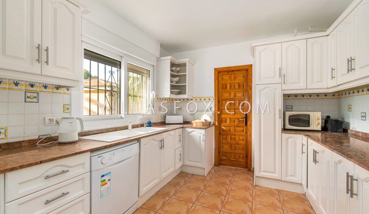 1124_las_comunicaciones_villas_for_sale_san_miguel_de_salinas-54