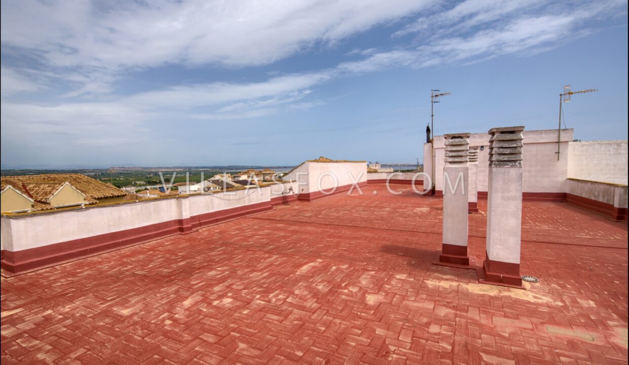 1134_san_miguel_de_salinas_large_3-bedroom_apartment_for_sale_from_villas_fox-21