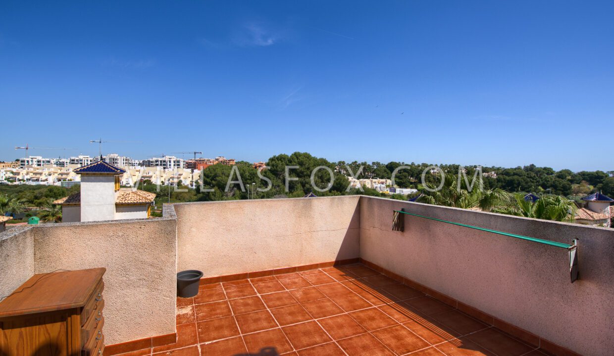 1138_la_pinada_golf_villa_for_sale_villamartin_orihuela_costa-01