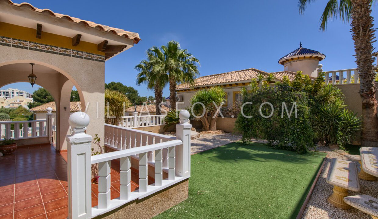 1138_la_pinada_golf_villa_for_sale_villamartin_orihuela_costa-12