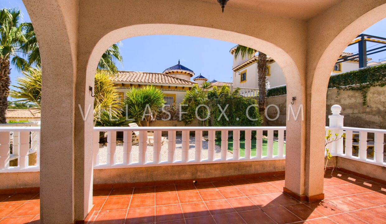 1138_la_pinada_golf_villa_for_sale_villamartin_orihuela_costa-24