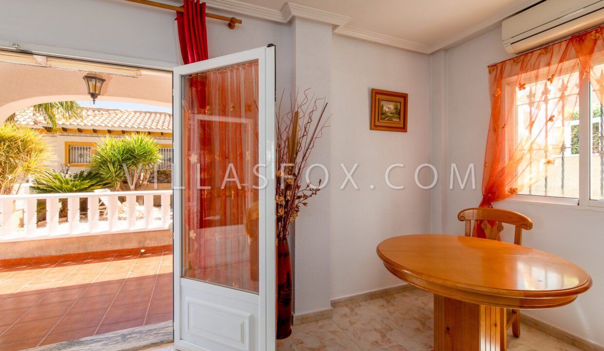 1138_pinada_golf_villamartin_luxury_detached_villa_for_sale_with_garage-21