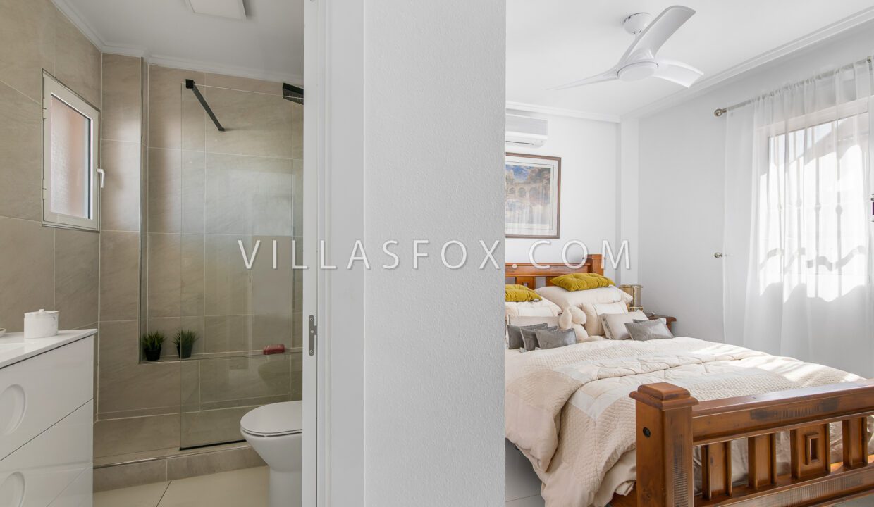 1141_lakeview_mansions_lo_rufete_refurbished_detached_villa_with_pool_and_garage-13