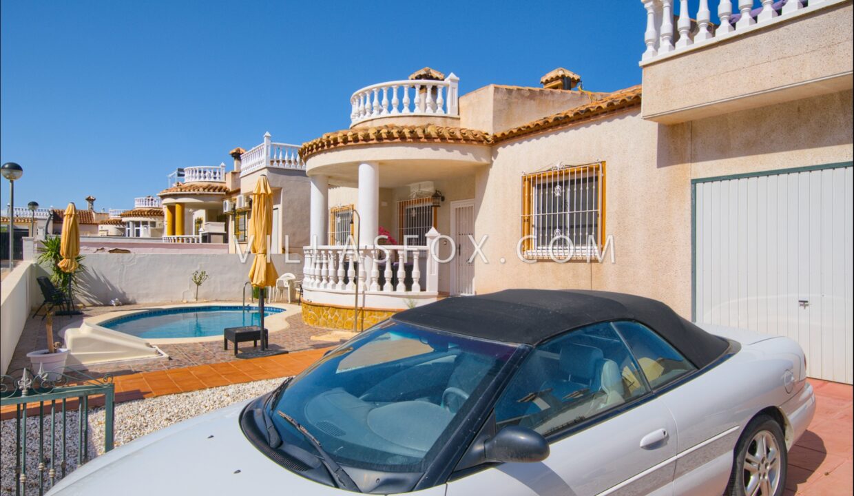 1141_lakeview_mansions_lo_rufete_refurbished_detached_villa_with_pool_and_garage-38