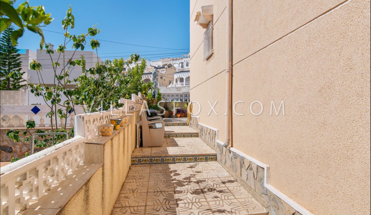 1144_balcon_de_la_costa_blanca_san_miguel_de_salinas_home_with_garden_for_sale-28
