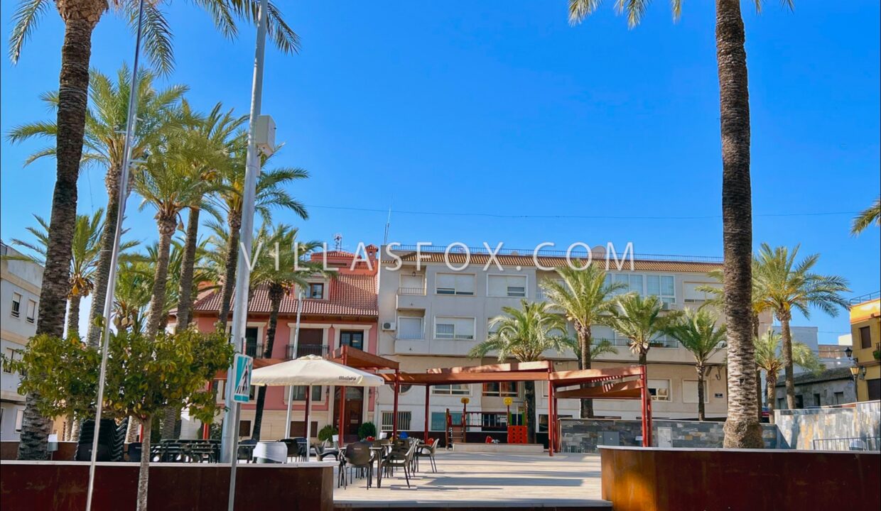 11461652450470SanMigueldeSalinaschurchsquaretakenfromJJbar