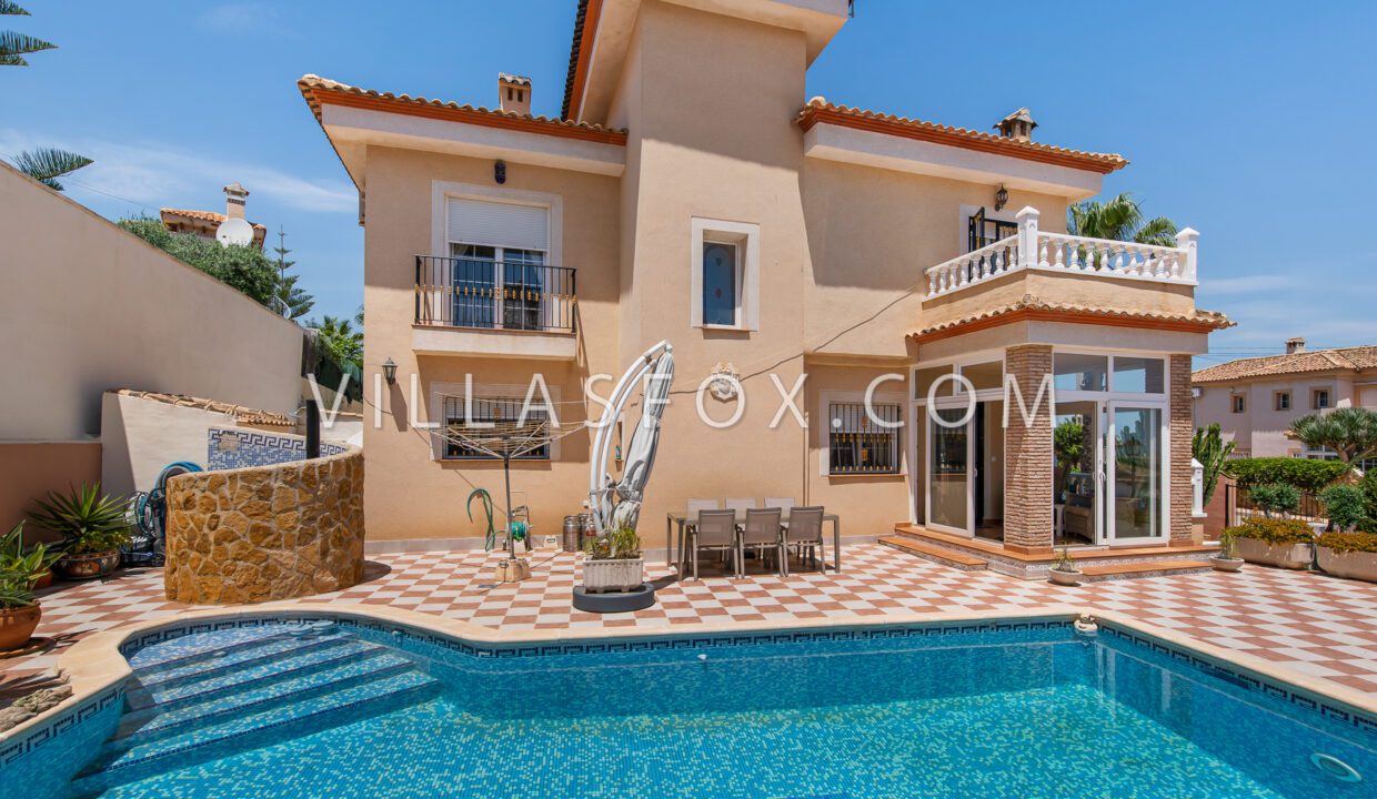 11541653377143TorrestrellavillaforsaleSanMigueldeSalinas-43