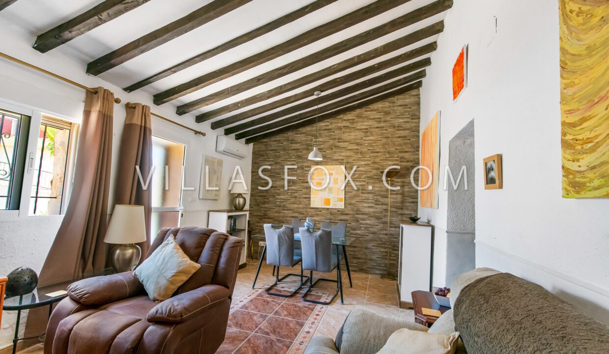 1156_traditional_spanish_cottage_townhouse_for_sale_san_miguel_de_salinas-05