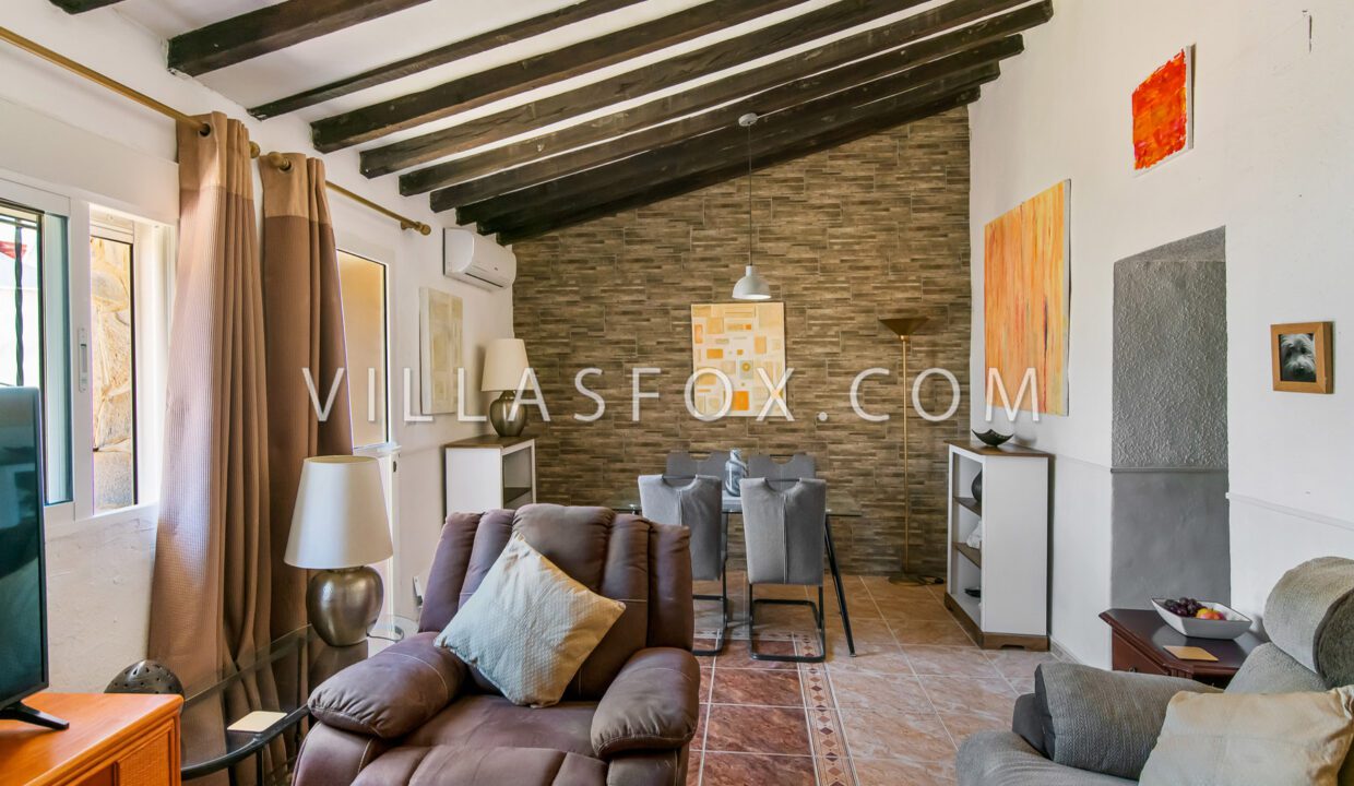 1156_traditional_spanish_cottage_townhouse_for_sale_san_miguel_de_salinas-09