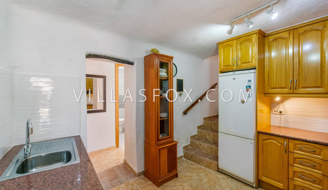 1156_traditional_spanish_cottage_townhouse_for_sale_san_miguel_de_salinas-10