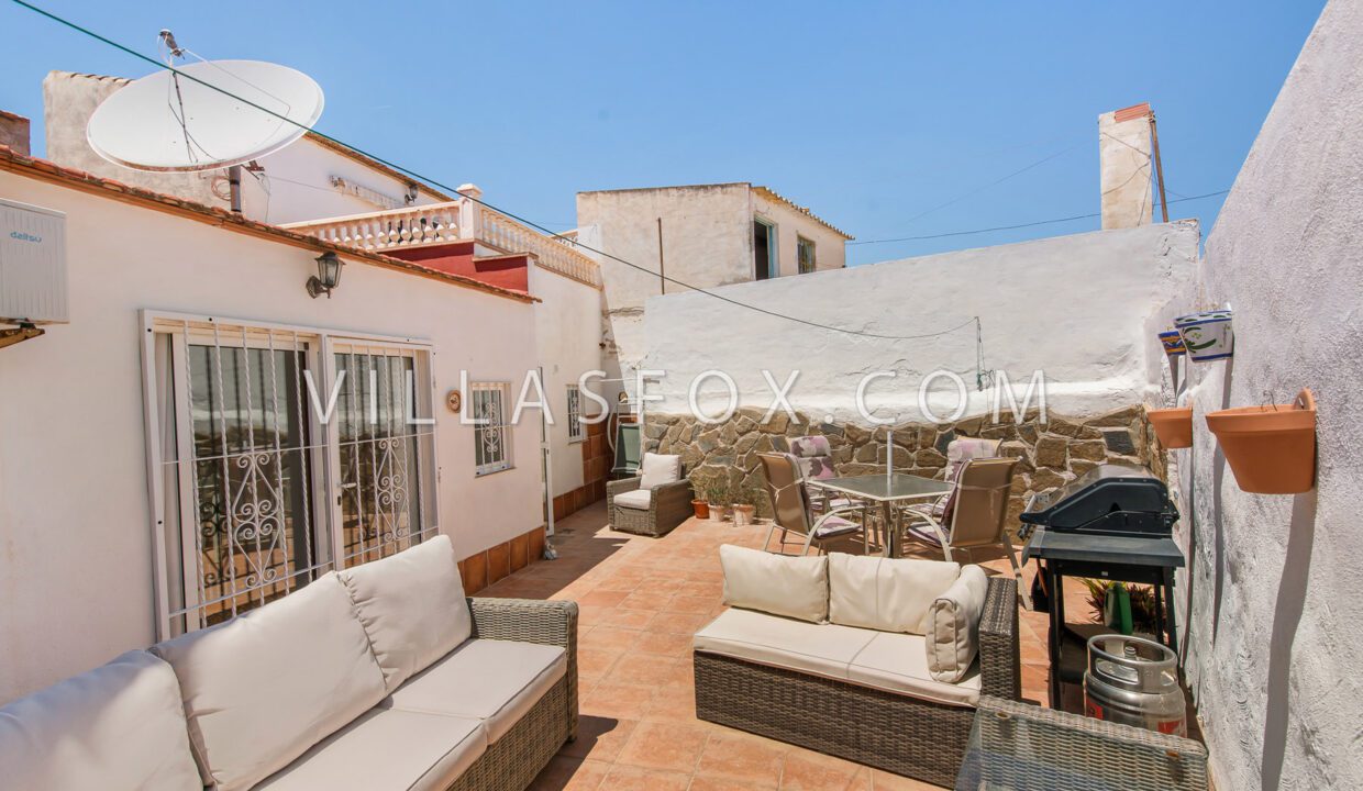 1156_traditional_spanish_cottage_townhouse_for_sale_san_miguel_de_salinas-24
