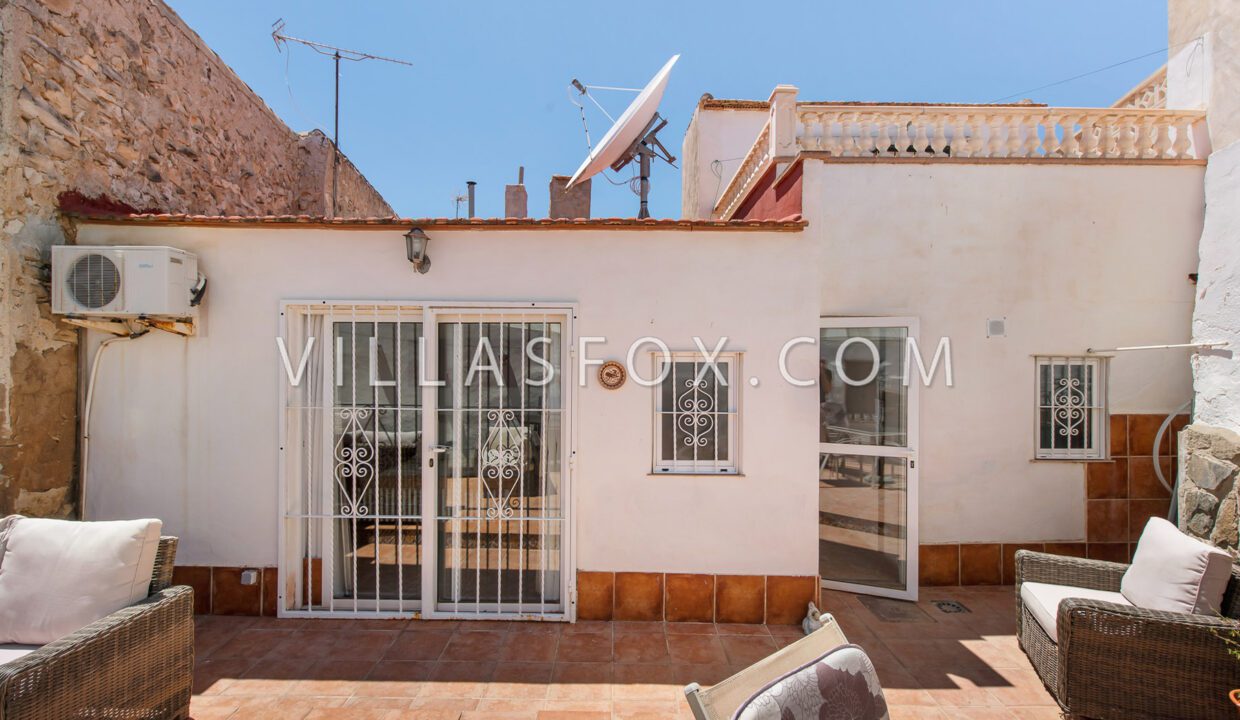 1156_traditional_spanish_cottage_townhouse_for_sale_san_miguel_de_salinas-26