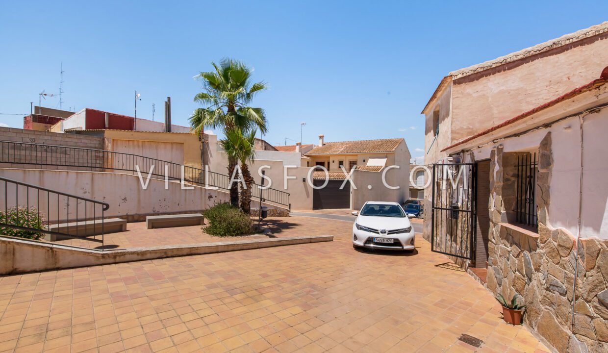 1156_traditional_spanish_cottage_townhouse_for_sale_san_miguel_de_salinas-37