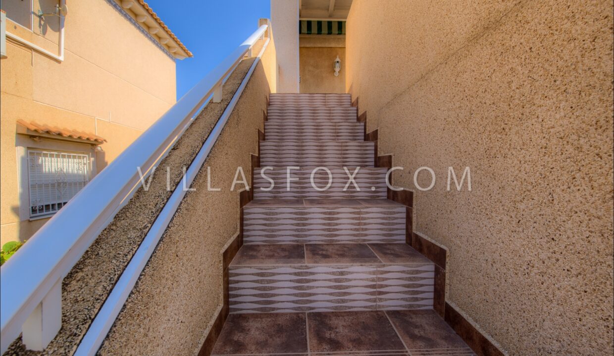 1165_blue_lagoon_detached_villa_for_sale_san_miguel_de_salinas-22