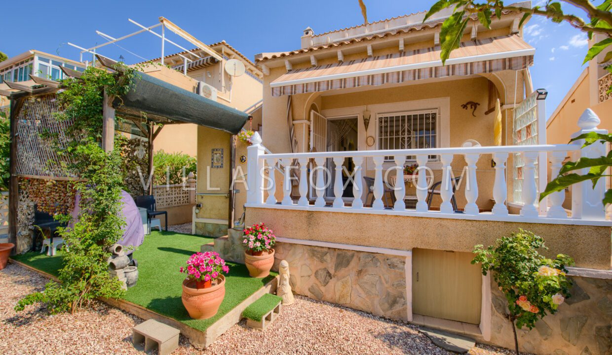 1165_blue_lagoon_detached_villa_for_sale_san_miguel_de_salinas-25