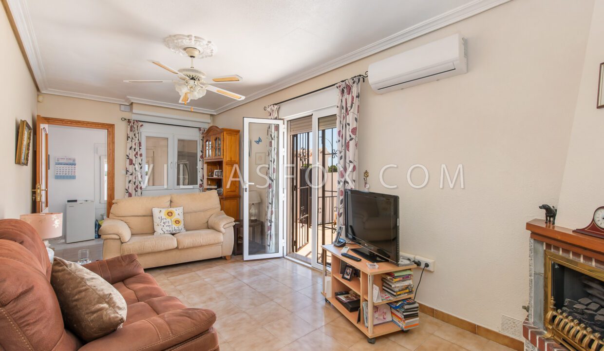 1166_detached_villa_with_pool_balcon_de_la_costa_blanca_san_miguel_de_salinas-04