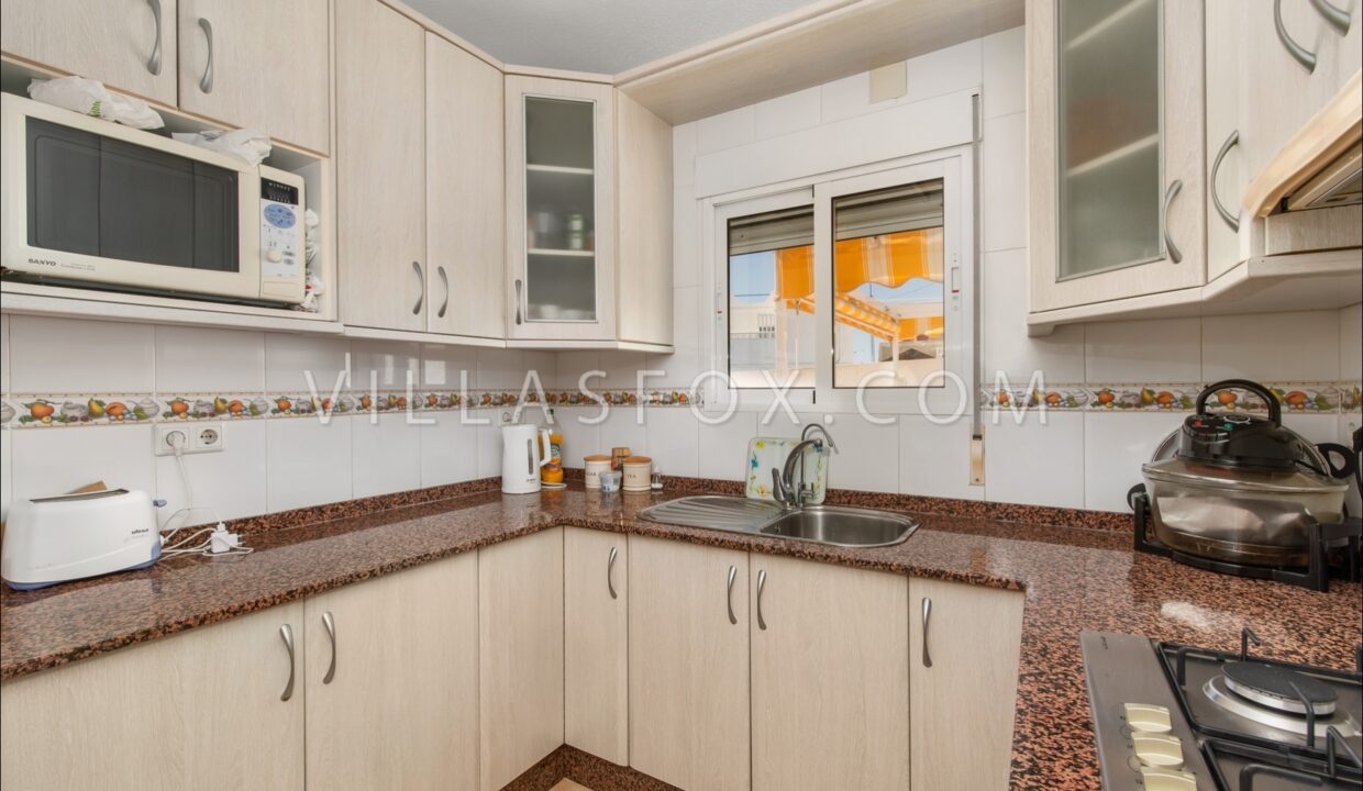 1166_detached_villa_with_pool_balcon_de_la_costa_blanca_san_miguel_de_salinas-06