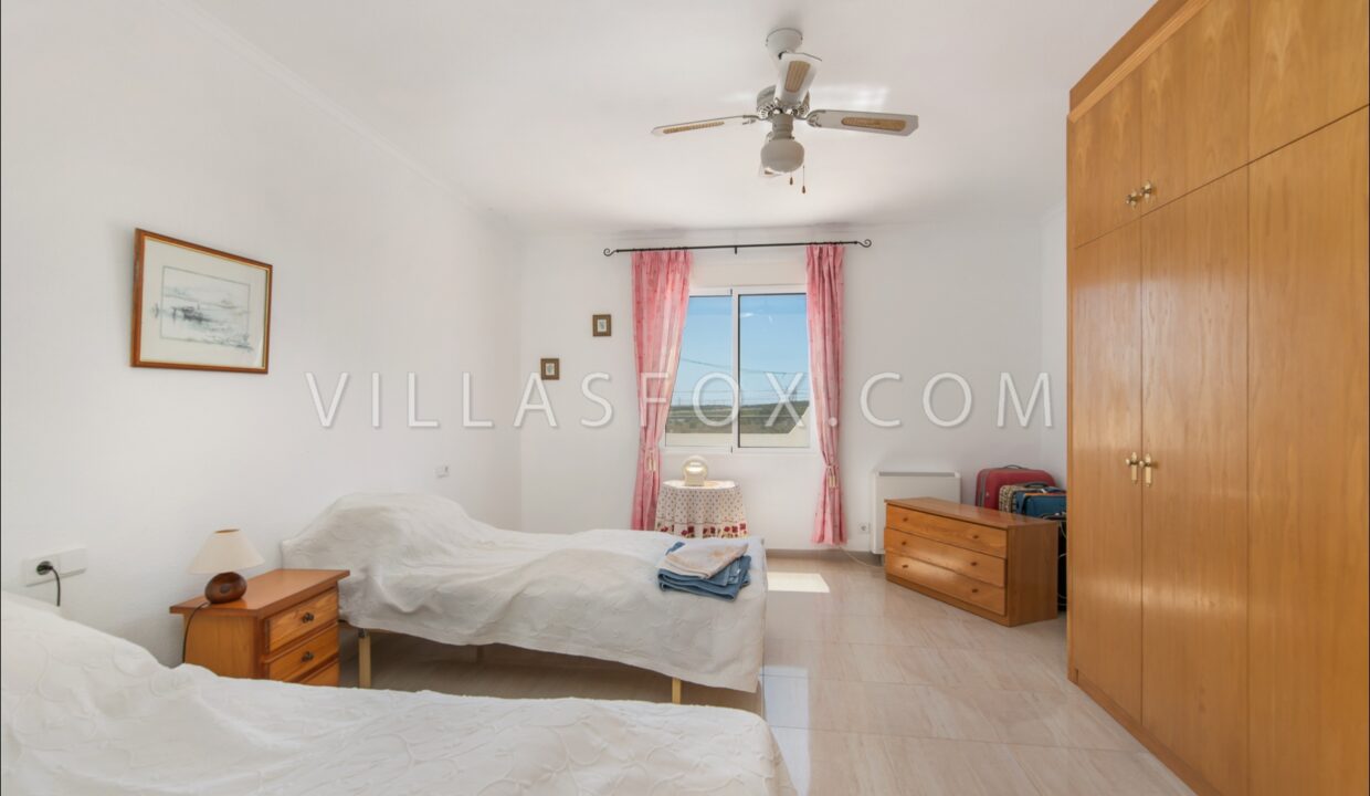 1166_detached_villa_with_pool_balcon_de_la_costa_blanca_san_miguel_de_salinas-09