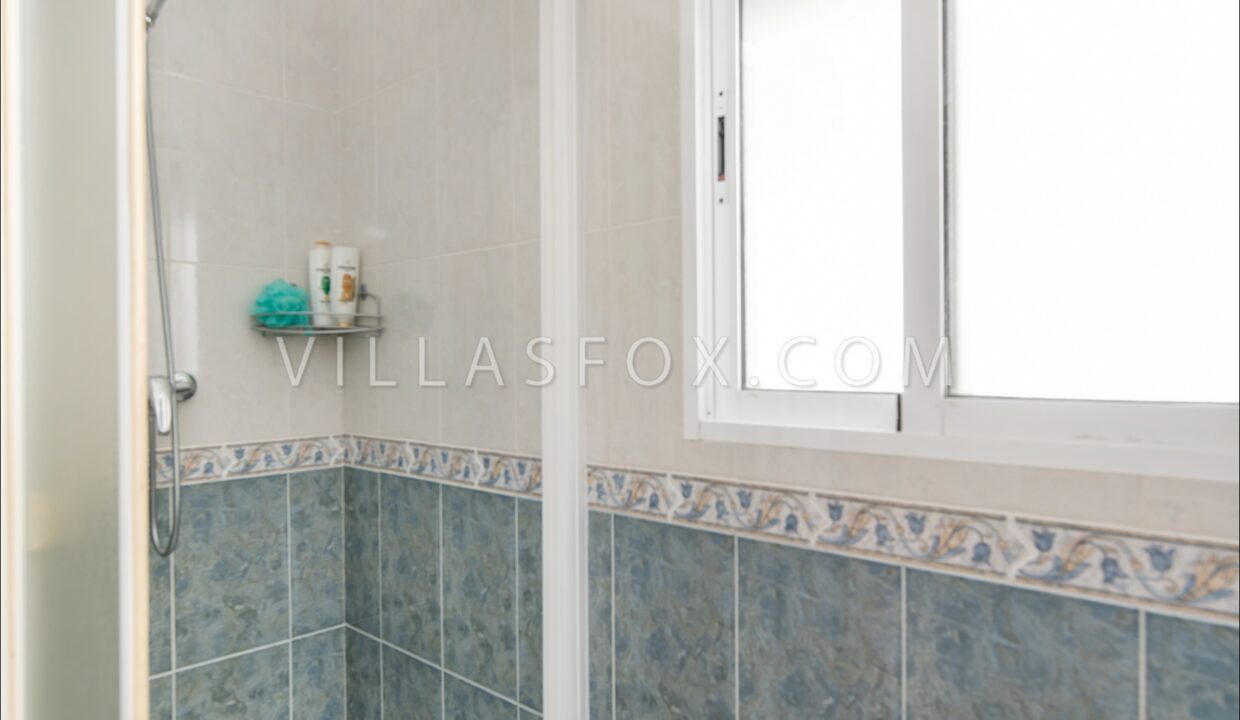 1166_detached_villa_with_pool_balcon_de_la_costa_blanca_san_miguel_de_salinas-11