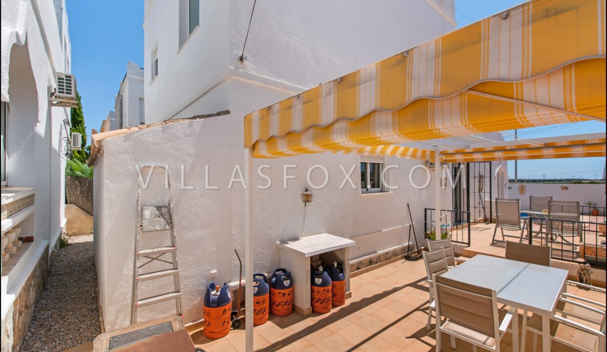 1166_detached_villa_with_pool_balcon_de_la_costa_blanca_san_miguel_de_salinas-34