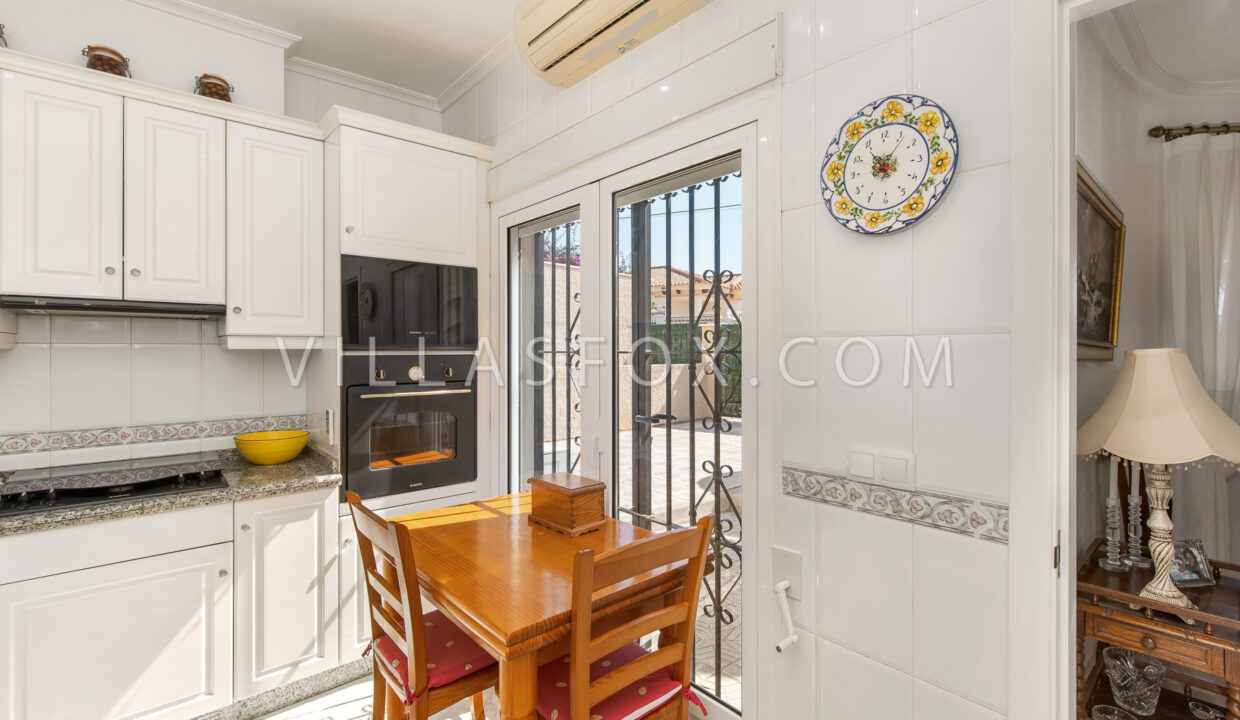 1168_1_villasmaria_villa_for_sale_san_miguel_de_salinas_las_comunicaciones-04