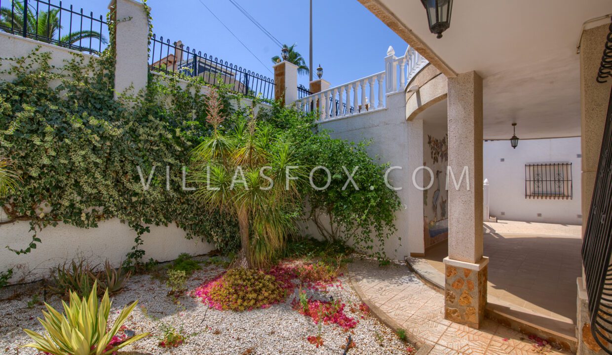 1171_villasmaria_luxury_villa_for_sale_from_villas_fox_with_great_views-08