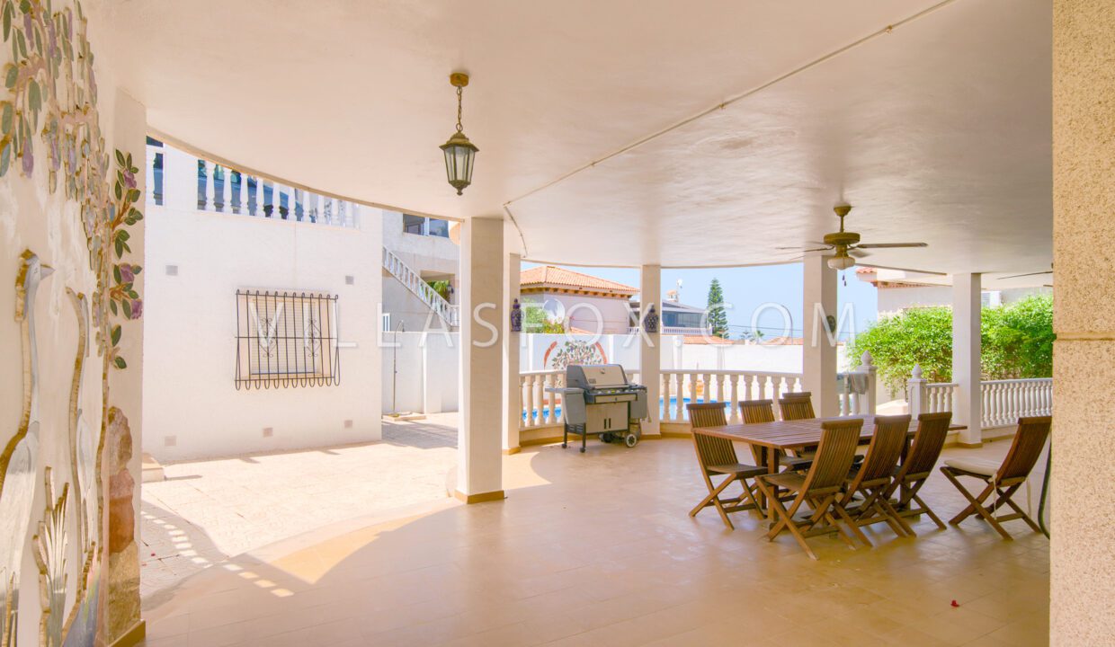 1171_villasmaria_luxury_villa_for_sale_from_villas_fox_with_great_views-09