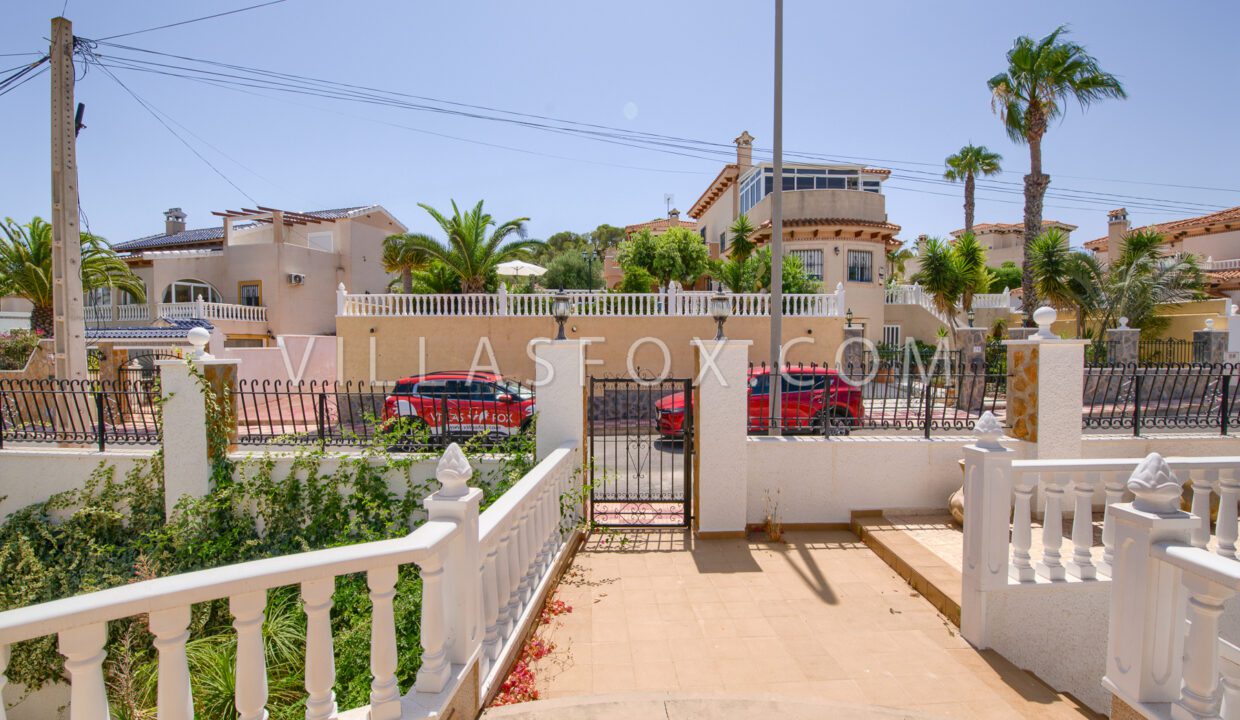 1171_villasmaria_luxury_villa_for_sale_from_villas_fox_with_great_views-17