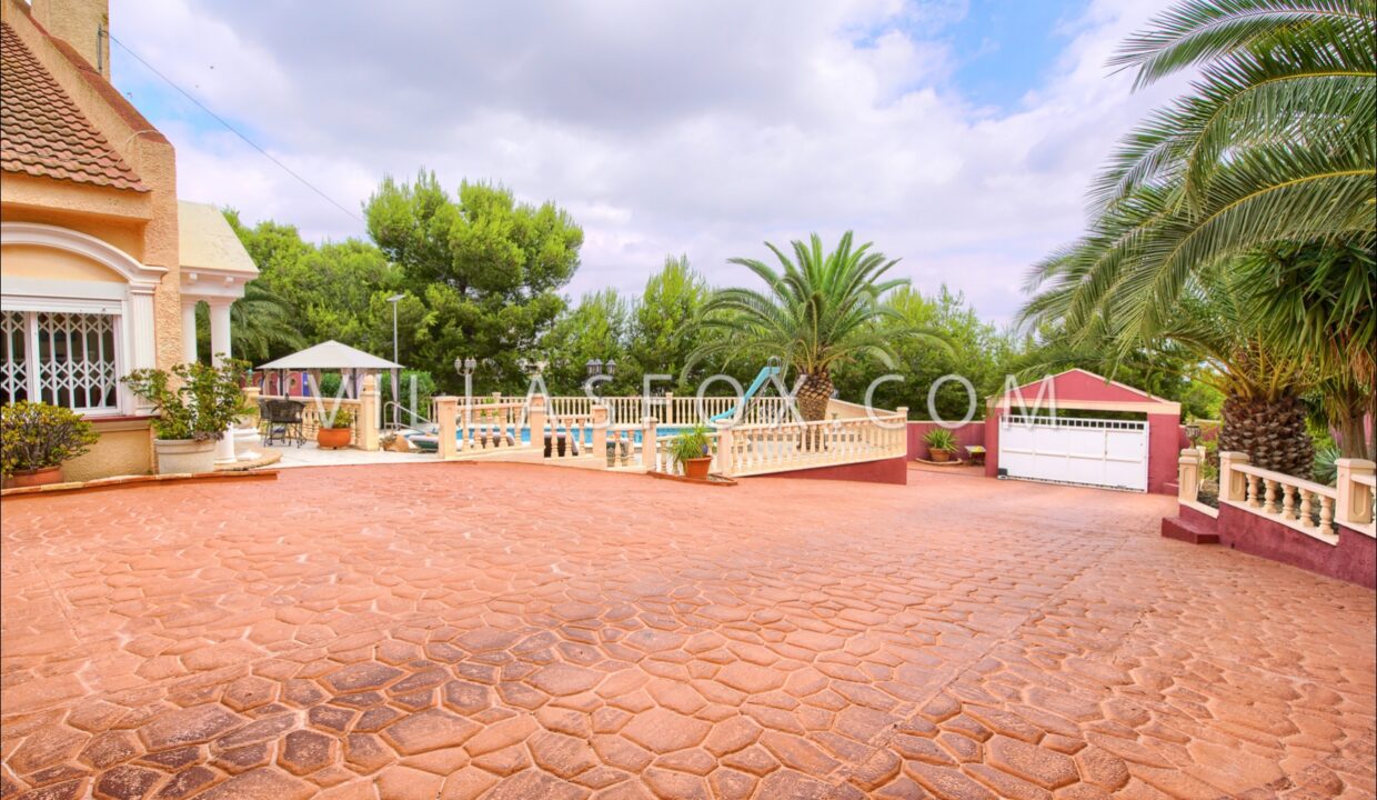 1172_los_carteros_las_comunicaciones_villa_for_sale_san_miguel_de_salinas-35