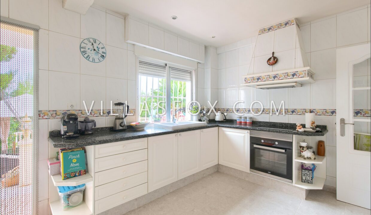 1172_san_miguel_de_salinas_luxury_villa_for_sale-05